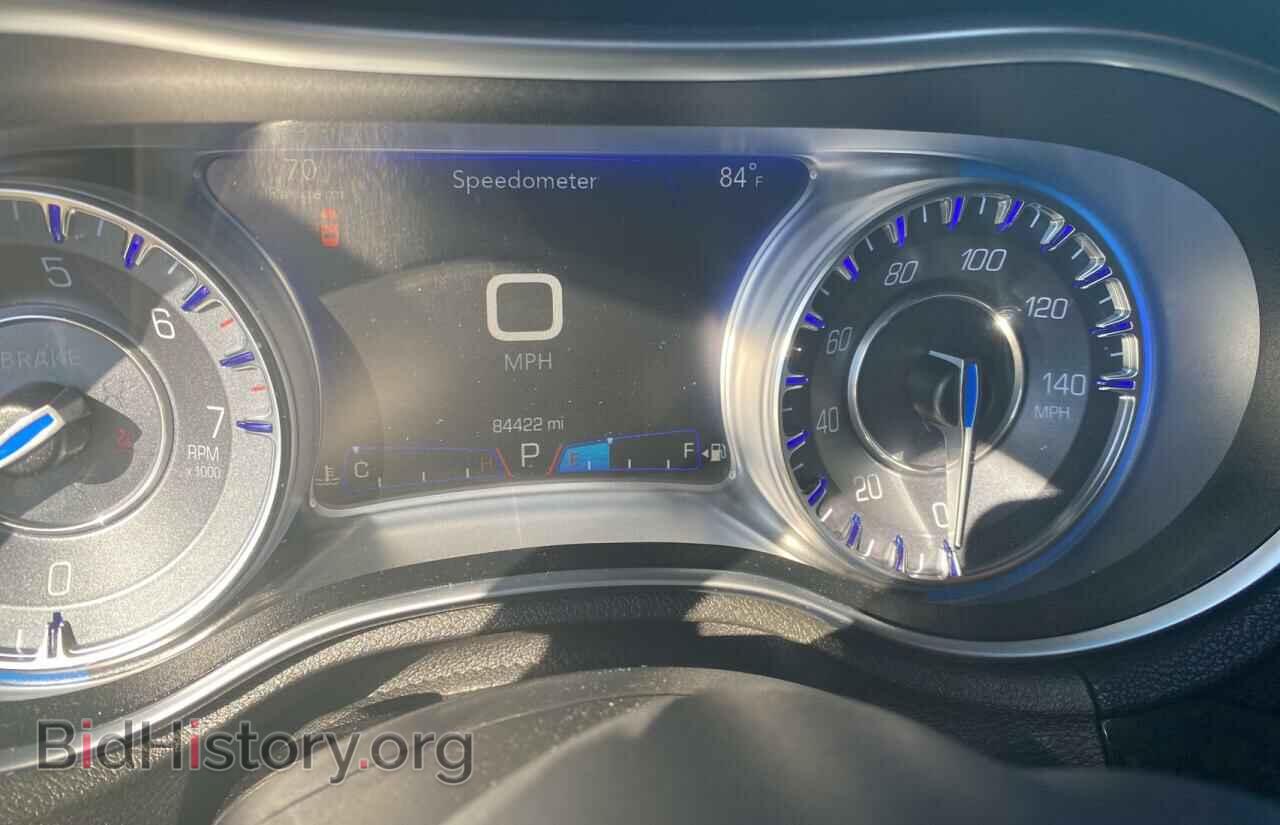 2016 CHRYSLER 300 - VIN: 2C3CCAEG3GH238371 - Фото 8