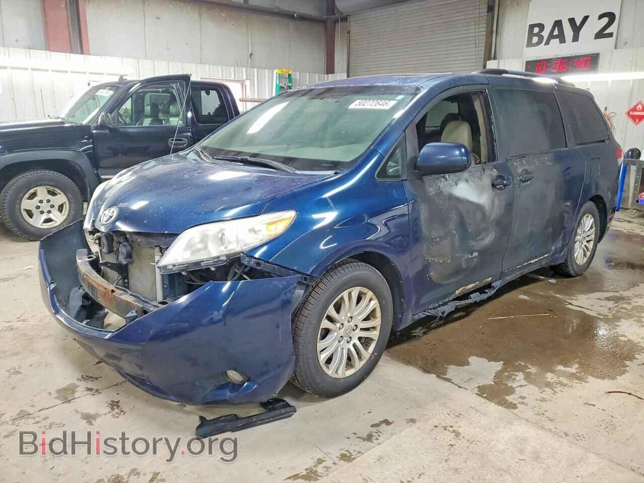Фотография 5TDYK3DC8CS257007 - TOYOTA SIENNA 2012