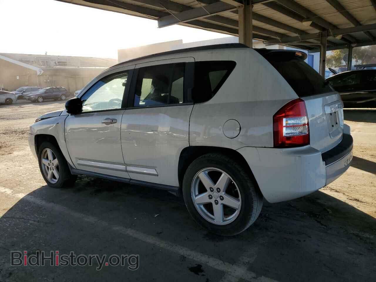 2010 JEEP COMPASS - VIN: 1J4NT5FB2AD530042 - Фото 2
