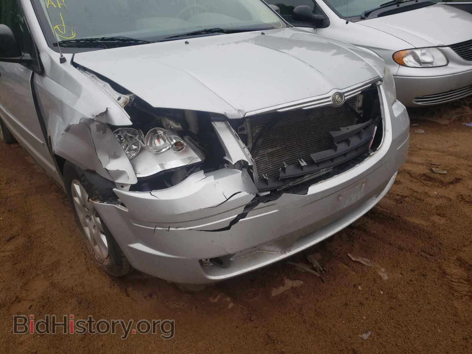 2008 CHRYSLER MINIVAN - VIN: 2A8HR44H98R748238 - Фото 9