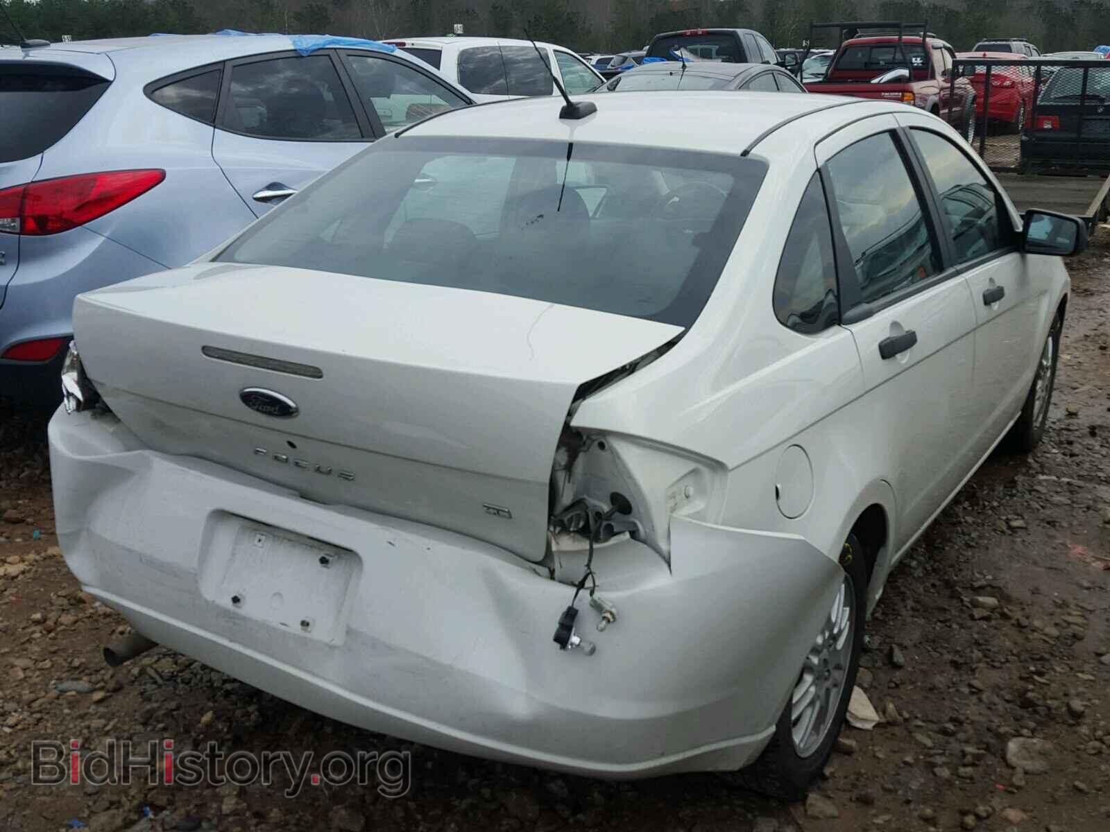 2009 FORD FOCUS - VIN: 1FAHP35N19W101942 - Фото 4