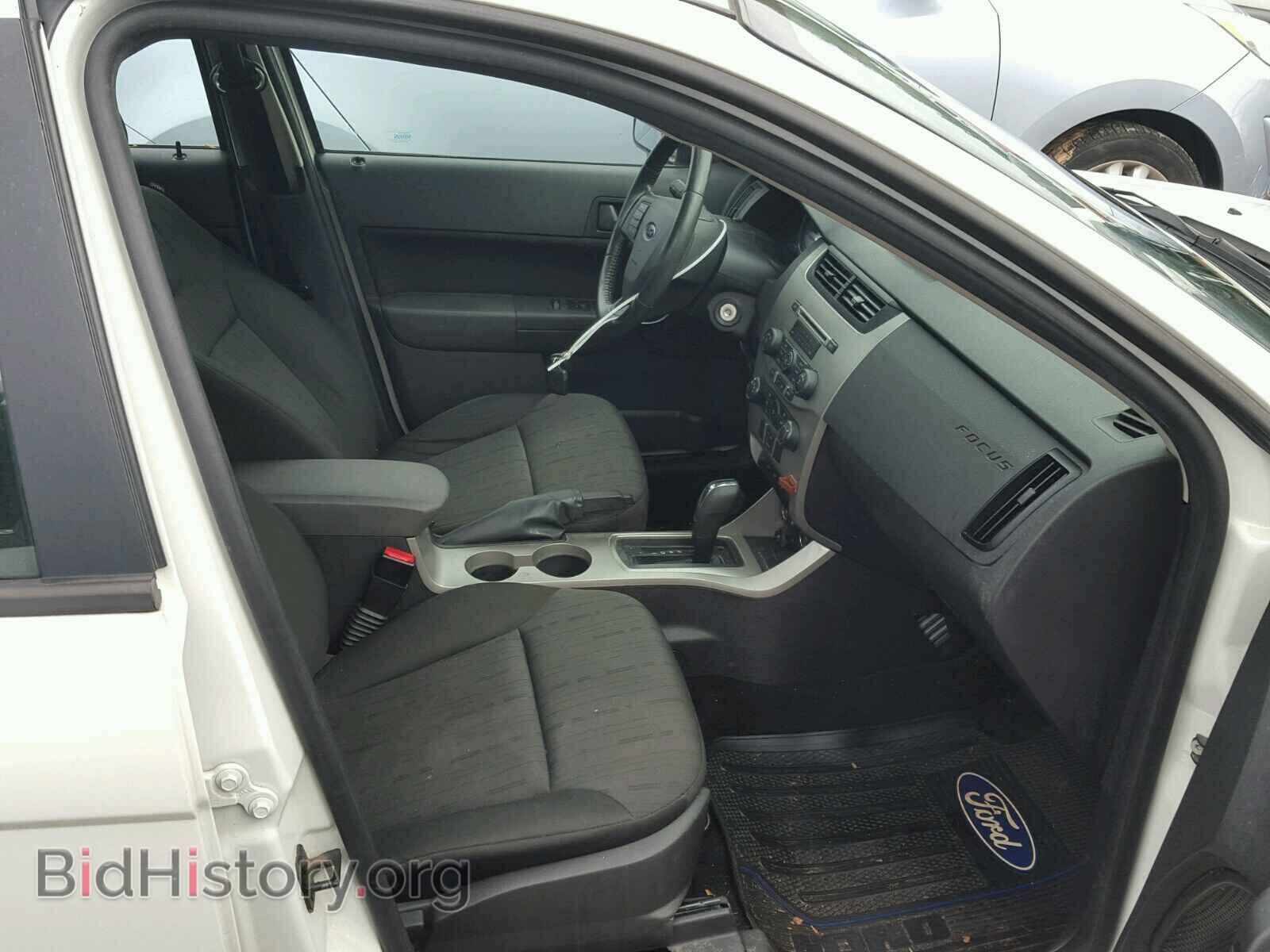2009 FORD FOCUS - VIN: 1FAHP35N19W101942 - Фото 5