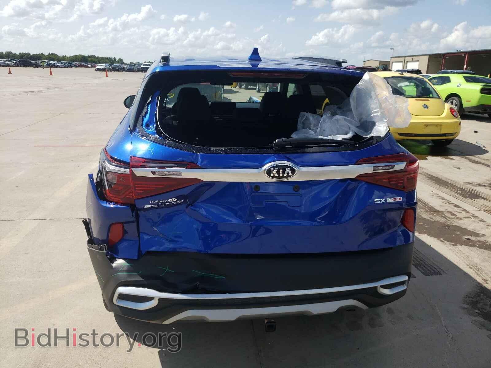 2021 KIA SELTOS - VIN: KNDETCA2XM7150385 - Фото 9