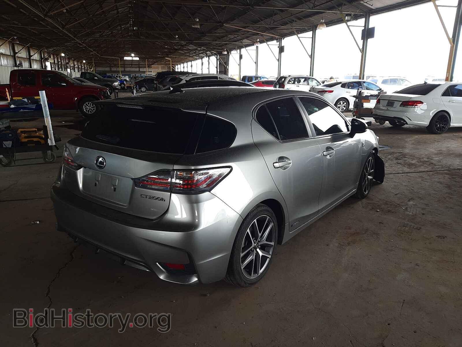 2017 LEXUS CT 200 - VIN: JTHKD5BHXH2281073 - Photo 4