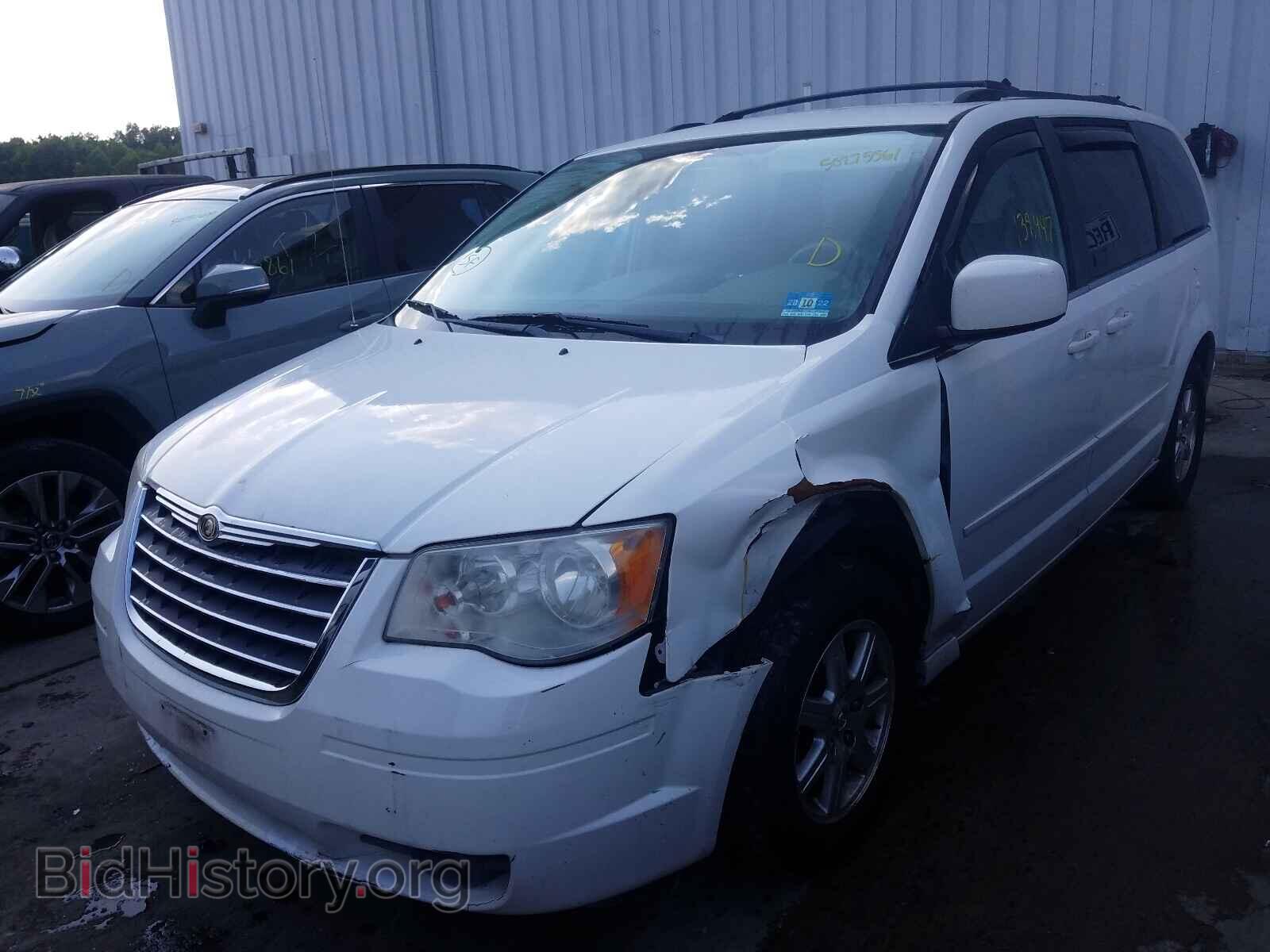 2008 CHRYSLER MINIVAN - VIN: 2A8HR54P48R121427 - Фото 2