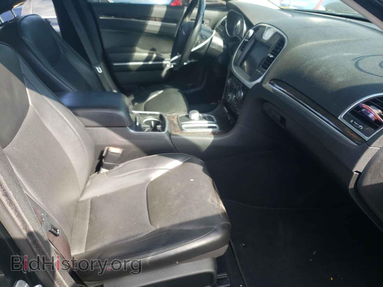 2019 CHRYSLER 300 - VIN: 2C3CCAEG5KH609734 - Фото 5