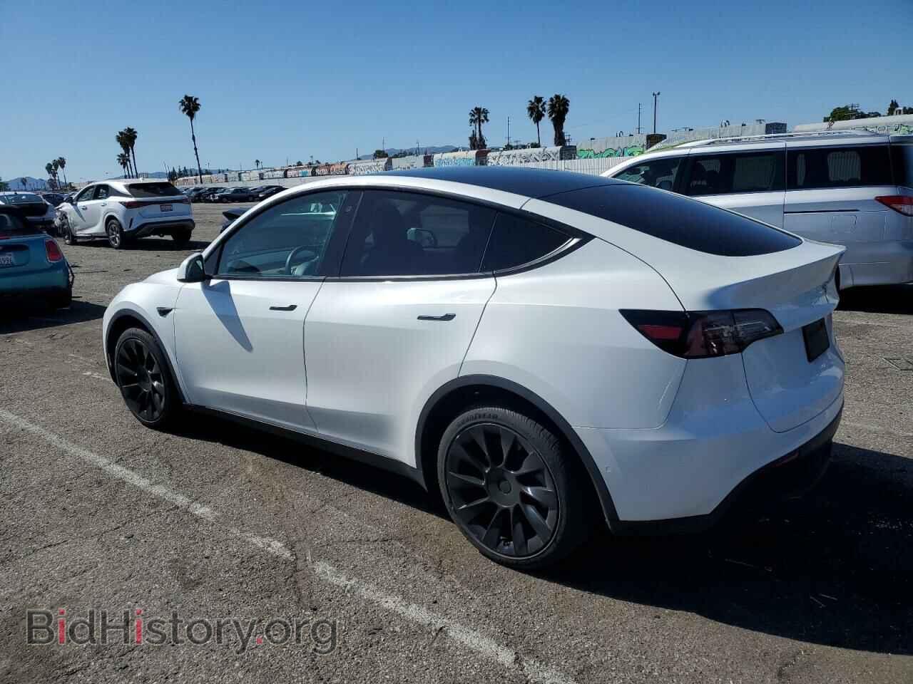 2020 TESLA MODEL Y - VIN: 5YJYGDEE3LF029718 - Photo 2
