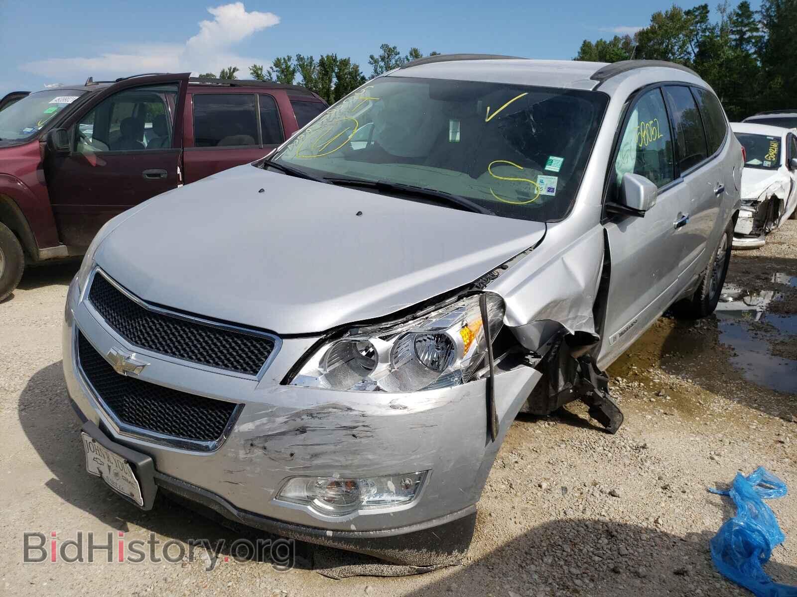 2009 CHEVROLET TRAVERSE - VIN: 1GNER23D89S116349 - Фото 2