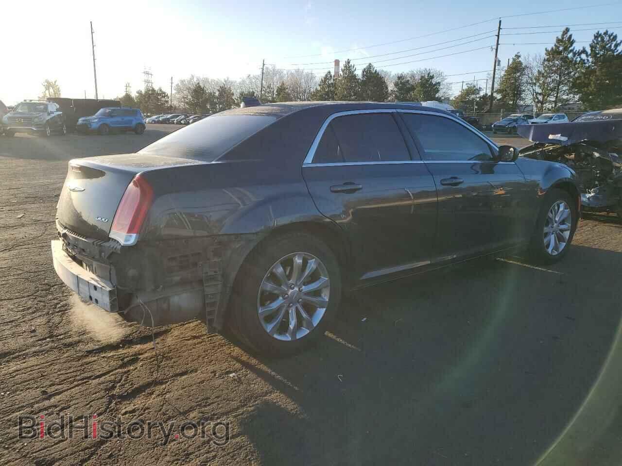 2016 CHRYSLER 300 - VIN: 2C3CCARG3GH170860 - Фото 3