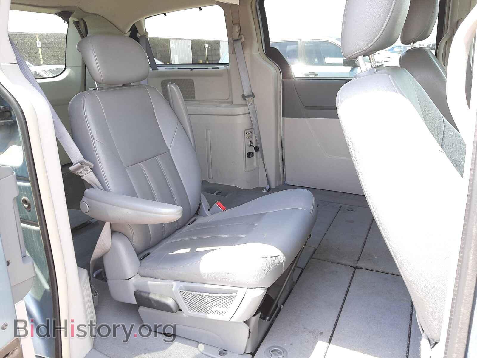 2008 CHRYSLER MINIVAN - VIN: 2A8HR54P38R711313 - Фото 6