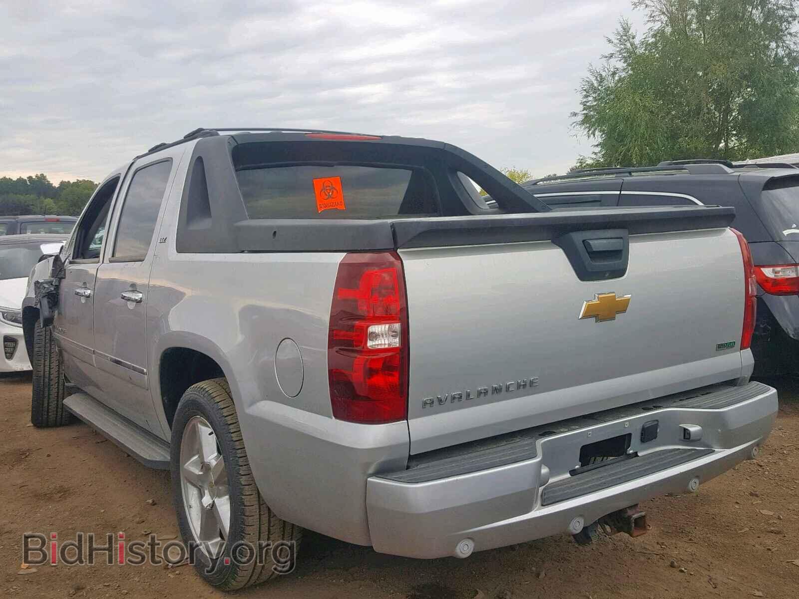 2011 CHEVROLET AVALANCHE - VIN: 3GNMCGE09BG143318 - Фото 3