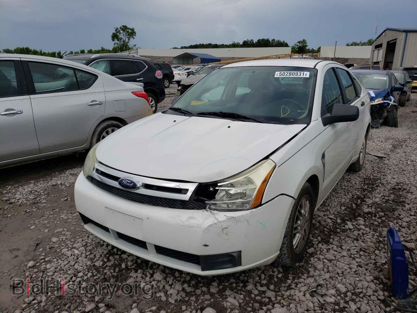 2008 FORD FOCUS - VIN: 1FAHP35N58W295910 - Фото 2