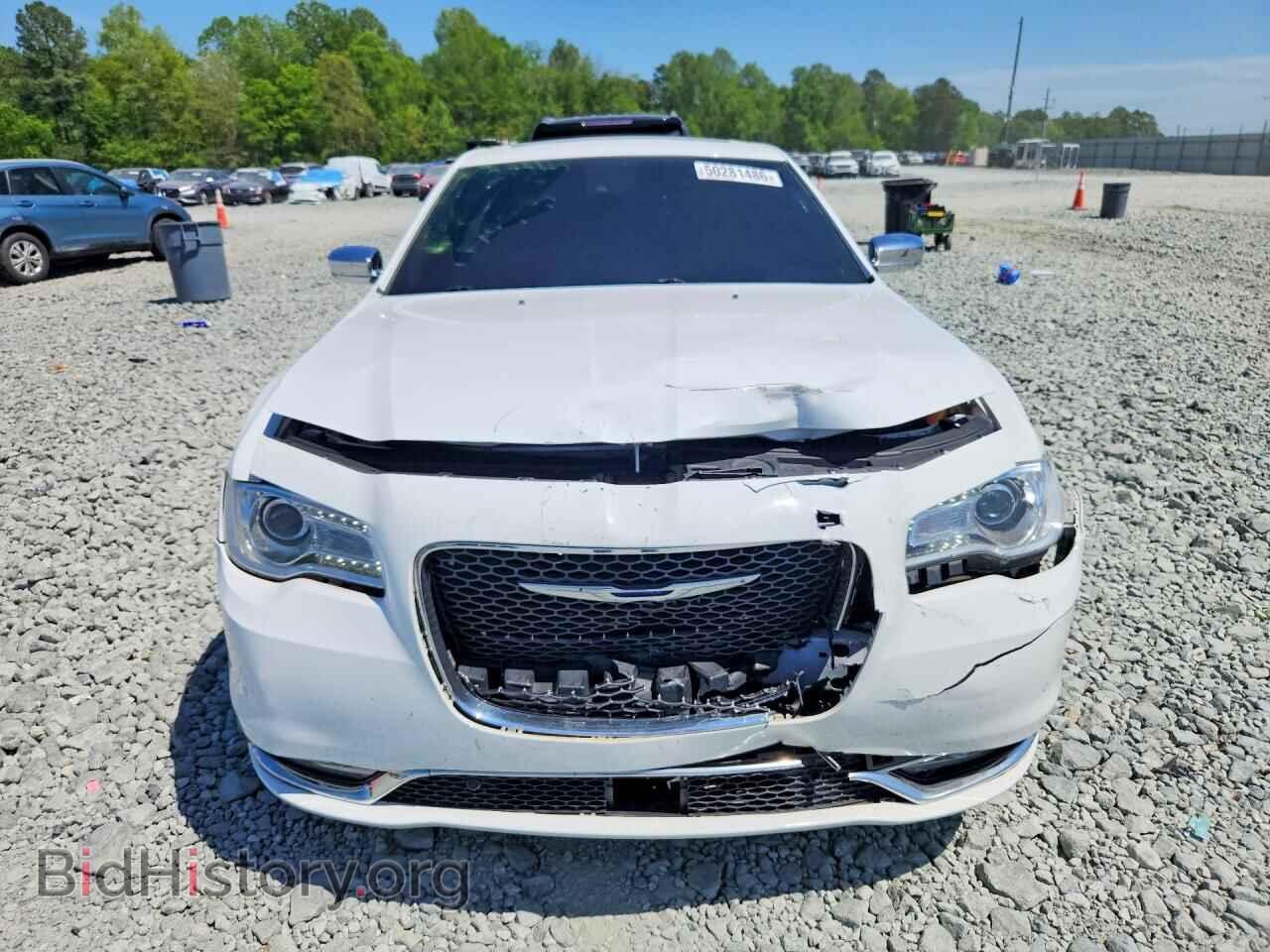 2017 CHRYSLER 300 - VIN: 2C3CCAEG4HH570000 - Фото 5