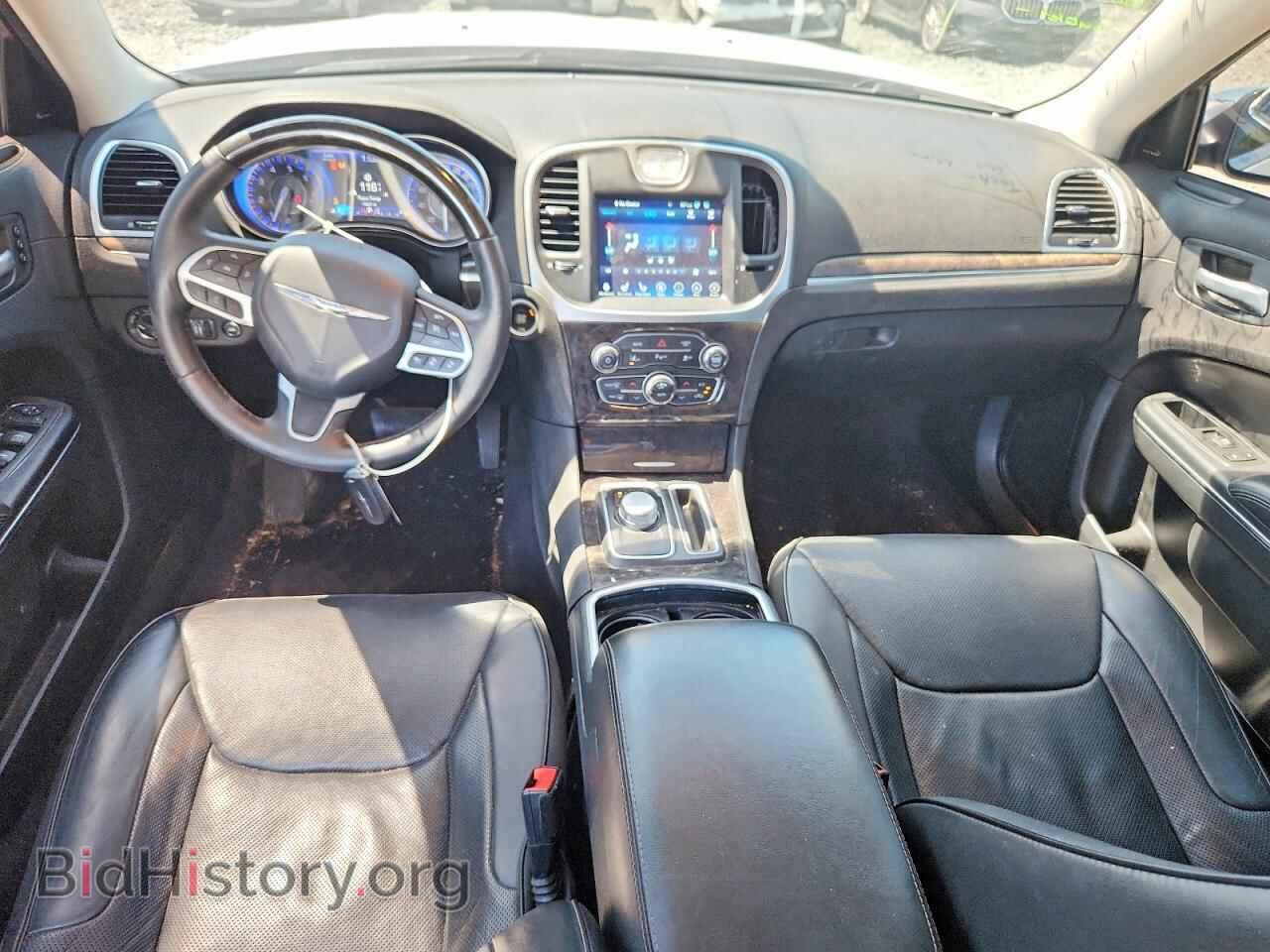 2017 CHRYSLER 300 - VIN: 2C3CCAEG4HH570000 - Фото 8
