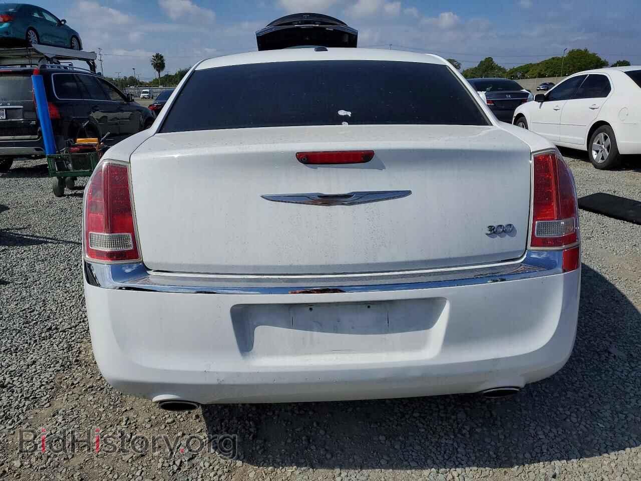 2012 CHRYSLER 300 - VIN: 2C3CCACG7CH265893 - Фото 6
