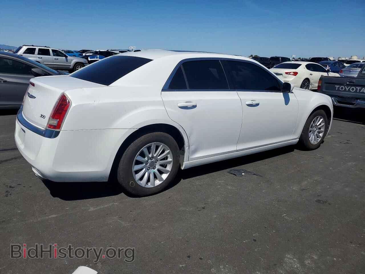 2014 CHRYSLER 300 - VIN: 2C3CCAAG3EH382618 - Фото 3