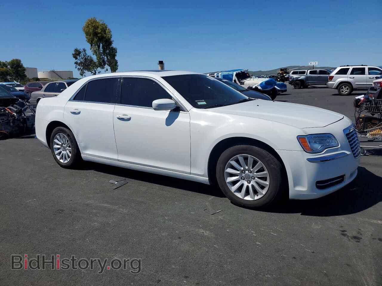 2014 CHRYSLER 300 - VIN: 2C3CCAAG3EH382618 - Фото 4