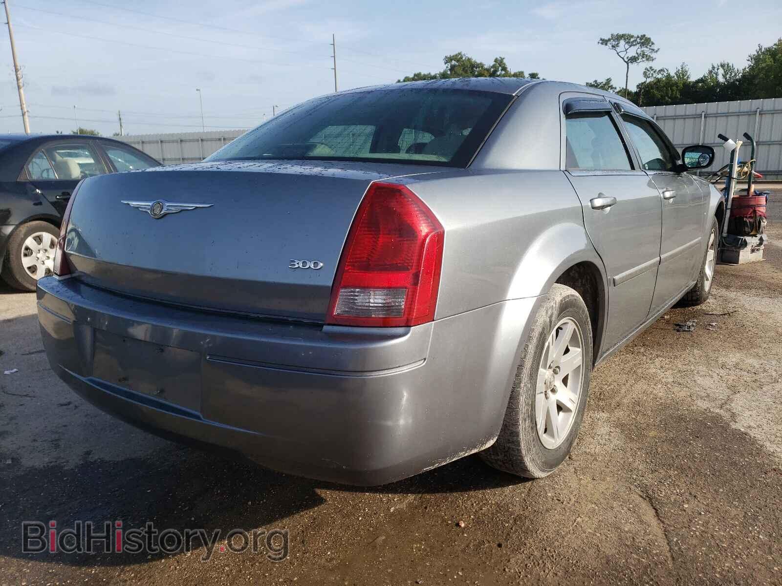 2007 CHRYSLER 300 - VIN: 2C3LA43R07H806409 - Фото 4