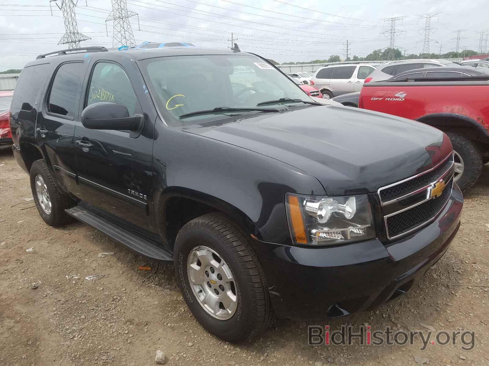 Photo 1GNSKBE04CR213449 - CHEVROLET TAHOE 2012