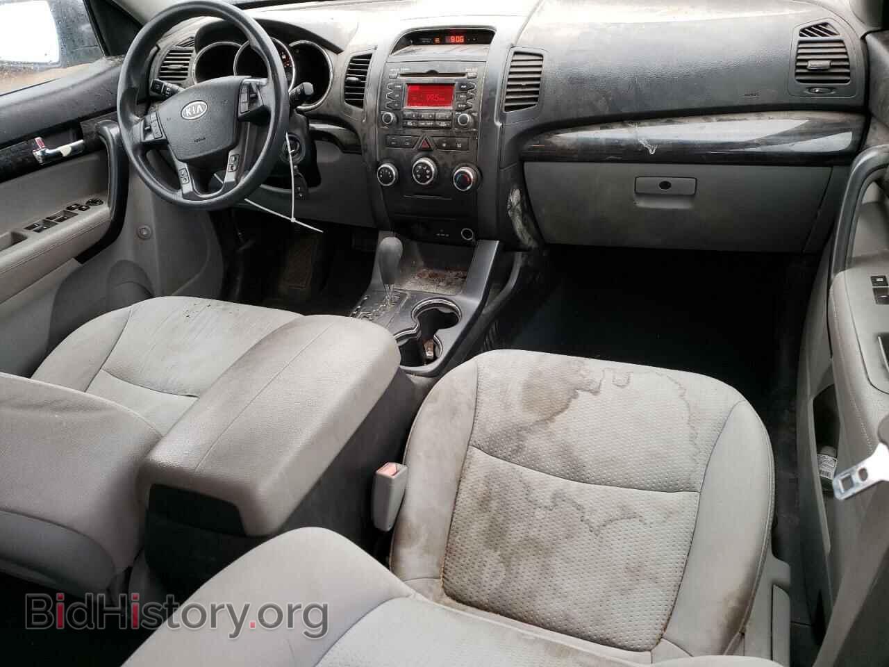 2011 KIA SORENTO - VIN: 5XYKTDA22BG086657 - Фото 8