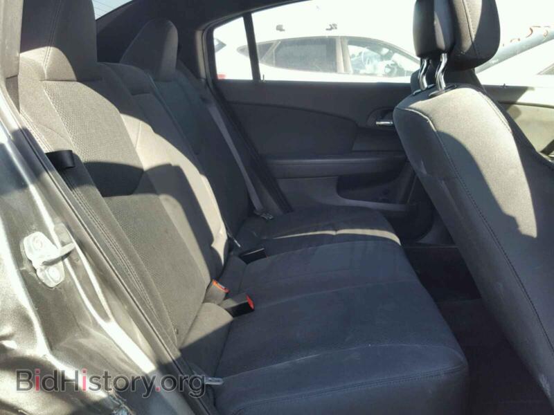 2012 Chrysler 200 (VIN 1C3CCBAB0CN124782) — photo 6 of 10