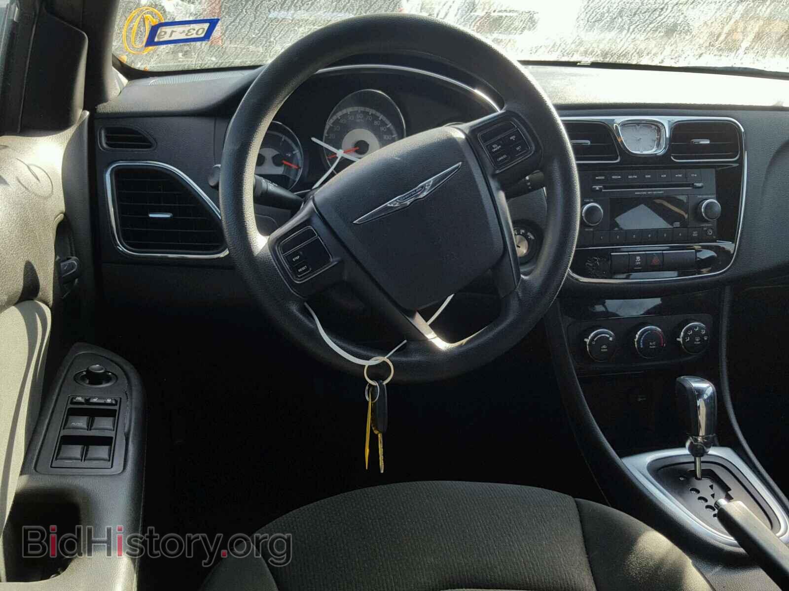 2012 CHRYSLER 200 - VIN: 1C3CCBAB0CN124782 - Фото 9