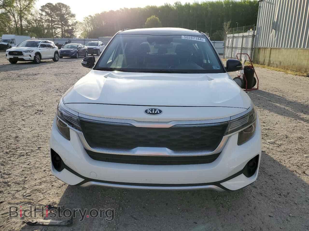 2021 KIA SELTOS - VIN: KNDEU2AA4M7111144 - Фото 5