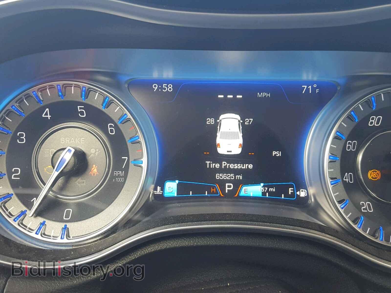 2016 CHRYSLER 300 - VIN: 2C3CCAEG3GH224129 - Фото 8