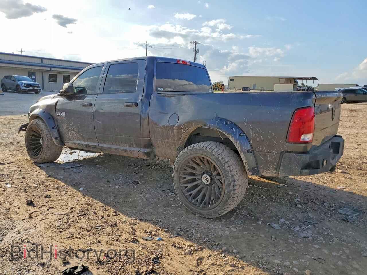 2015 RAM All Models - VIN: 3C6UR5CL5FG667474 - Фото 2