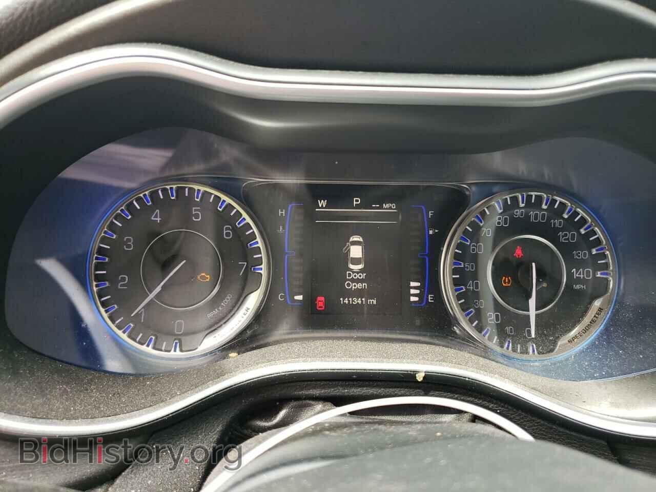 2016 CHRYSLER 200 - VIN: 1C3CCCABXGN128253 - Фото 9
