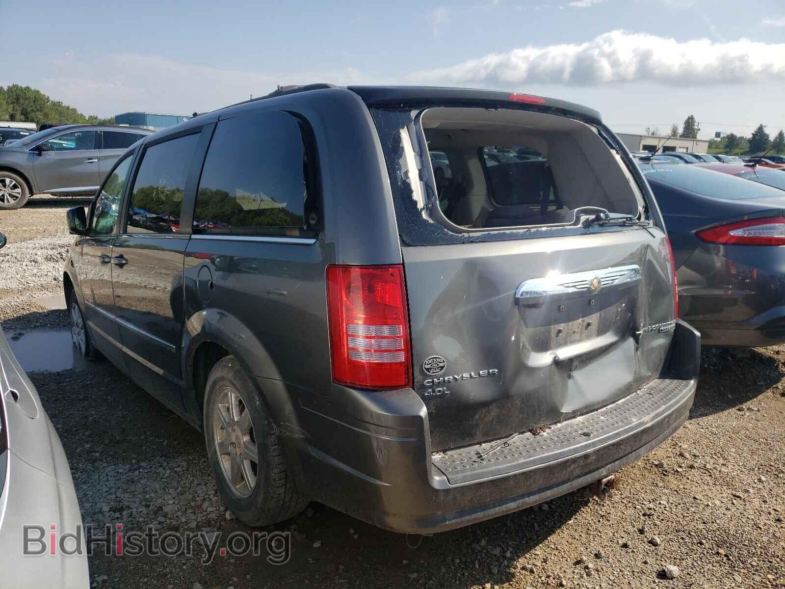 2010 CHRYSLER MINIVAN - VIN: 2A4RR8DX2AR334213 - Photo 3