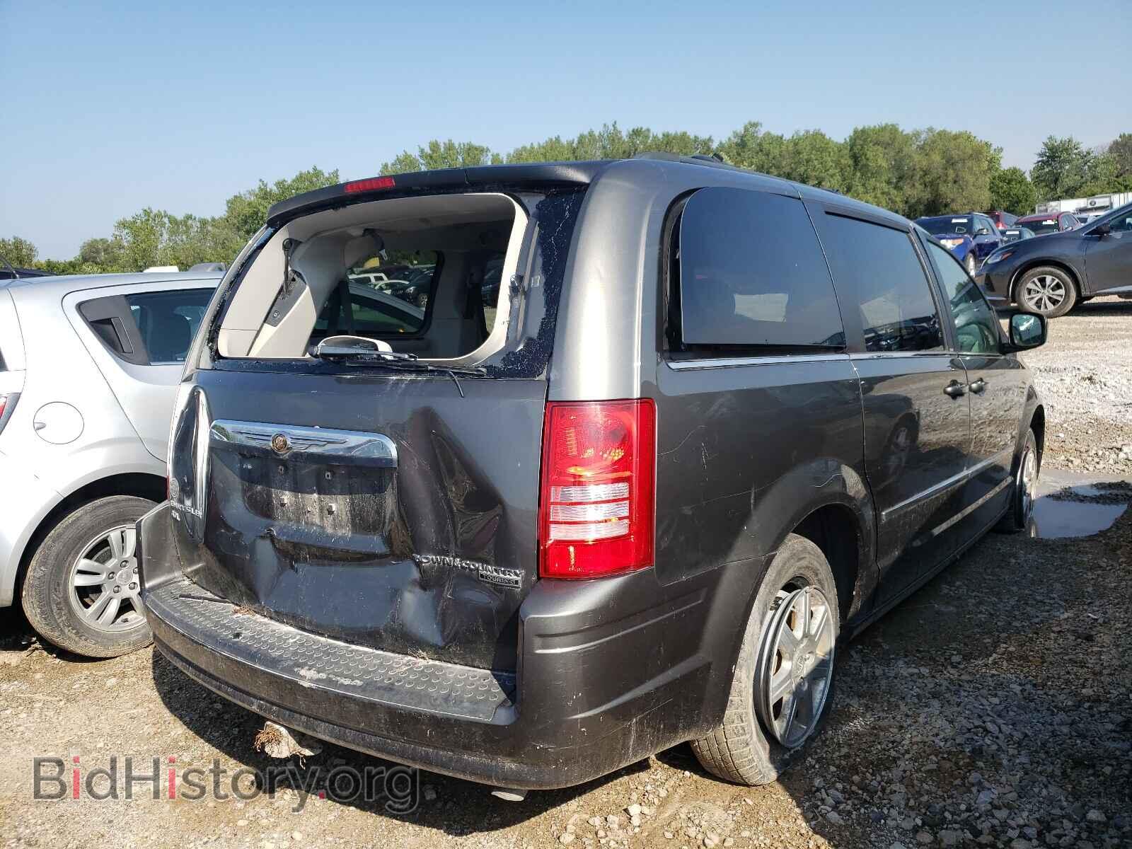 2010 CHRYSLER MINIVAN - VIN: 2A4RR8DX2AR334213 - Photo 4