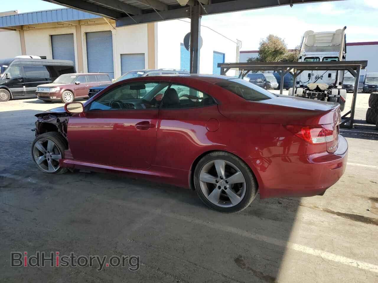 2010 LEXUS IS - VIN: JTHFE2C22A2502341 - Photo 2