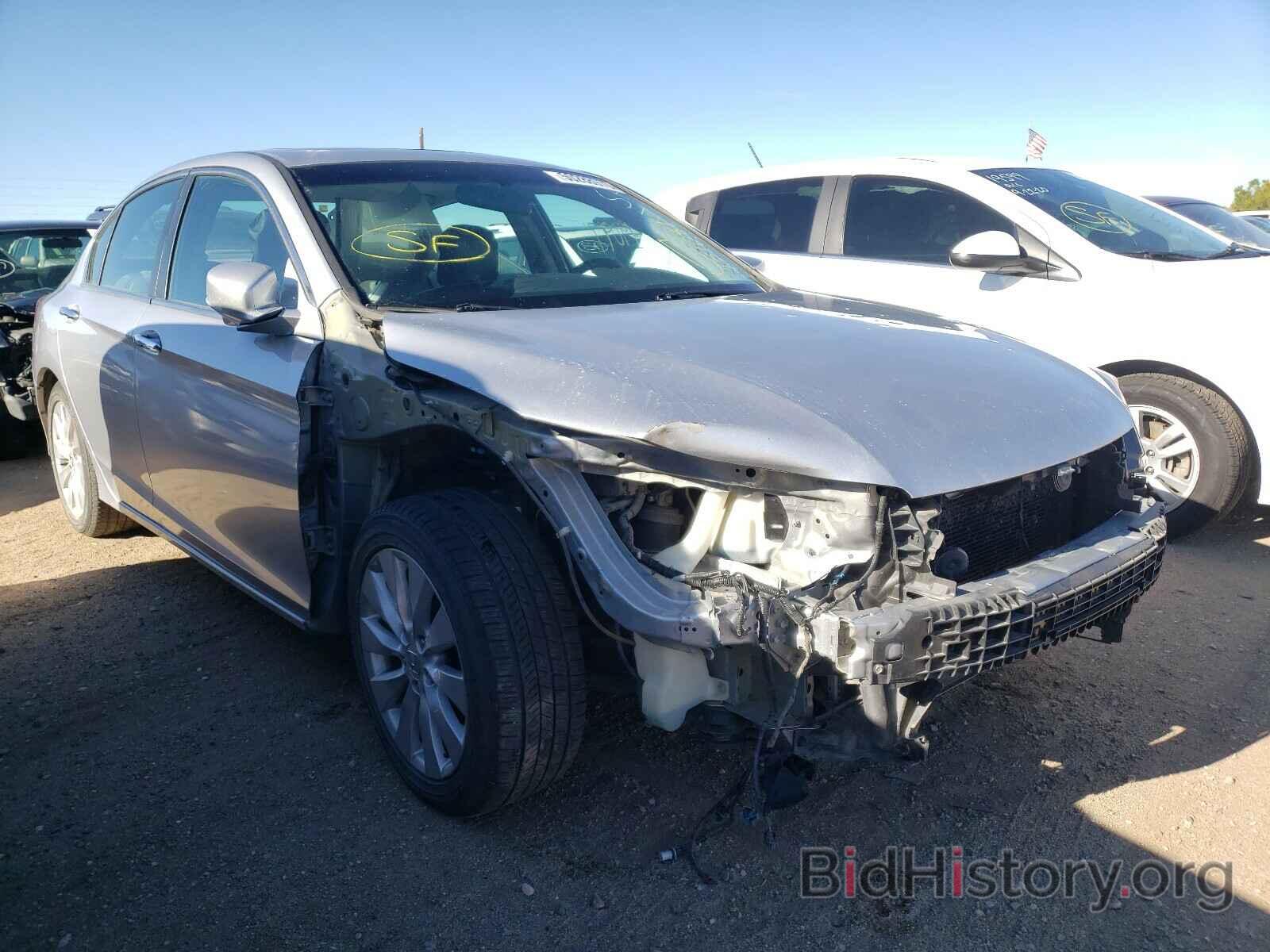 Photo 1HGCR2F75DA151081 - HONDA ACCORD 2013