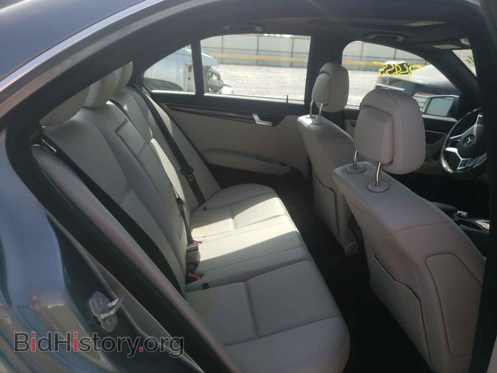 2012 MERCEDES-BENZ C-CLASS - VIN: WDDGF4HB2CR196314 - Фото 6