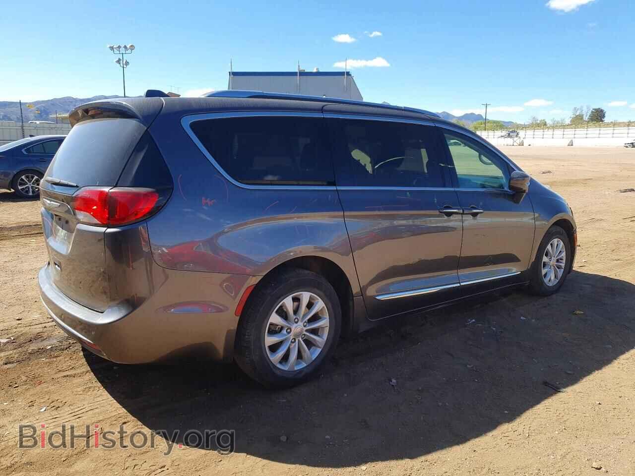 2018 CHRYSLER PACIFICA - VIN: 2C4RC1BG8JR356220 - Фото 3