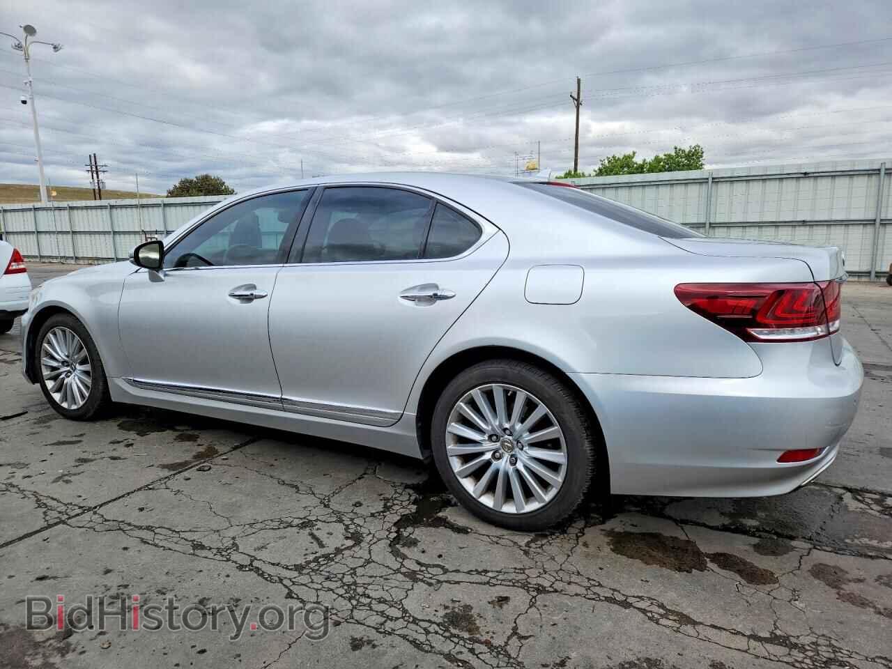 2013 LEXUS LS460 - VIN: JTHBL5EF4D5121308 - Photo 2
