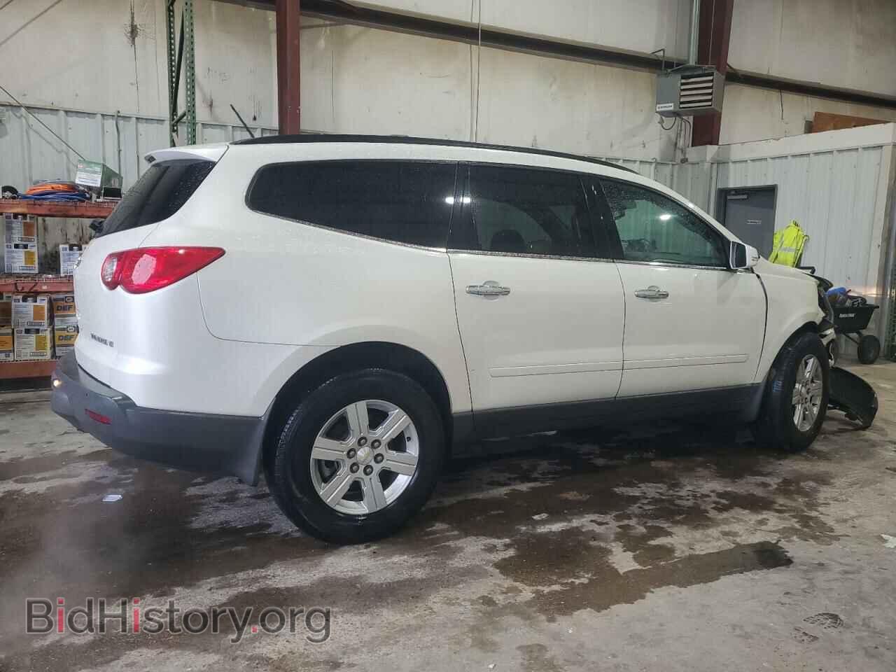 2012 CHEVROLET TRAVERSE - VIN: 1GNKRJED2CJ257327 - Фото 3