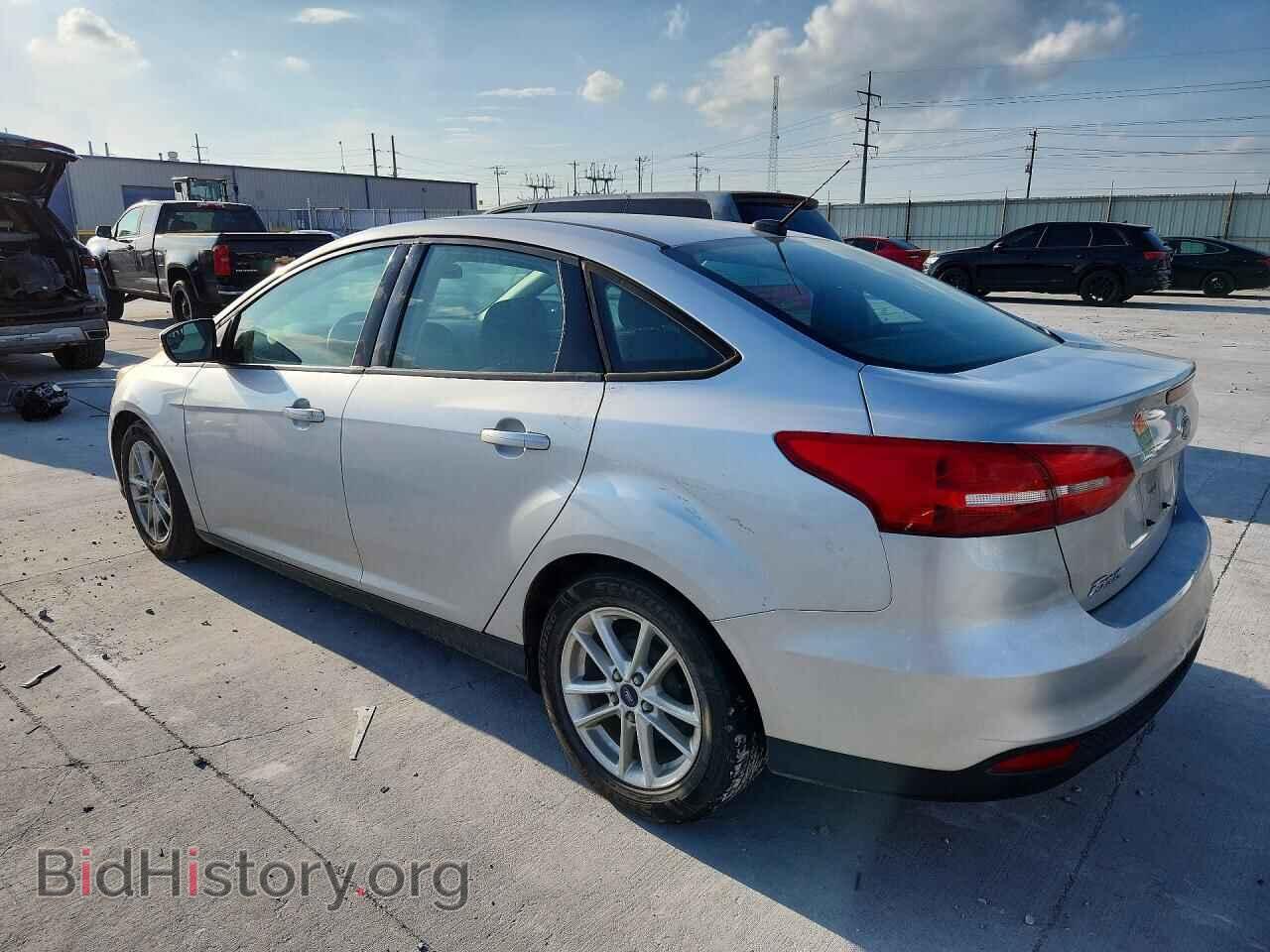 2016 FORD FOCUS - VIN: 1FADP3F2XGL277390 - Фото 2