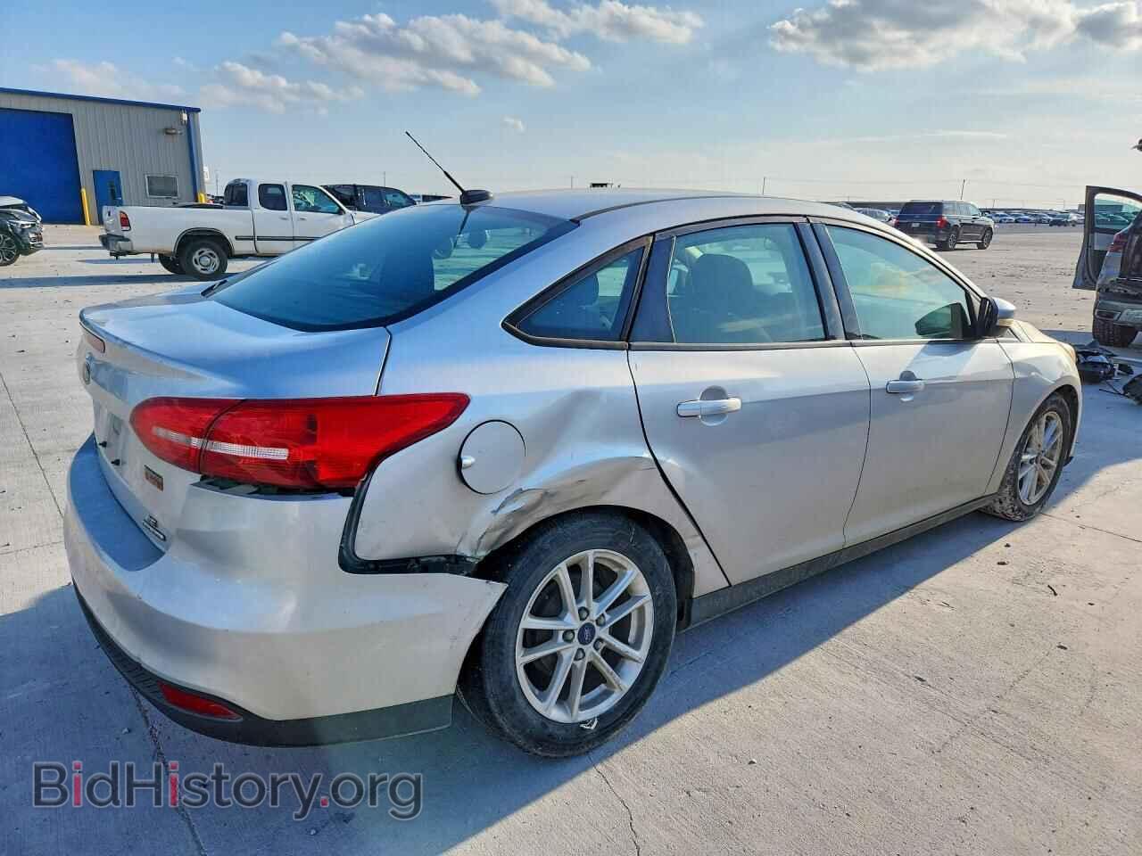 2016 FORD FOCUS - VIN: 1FADP3F2XGL277390 - Фото 3