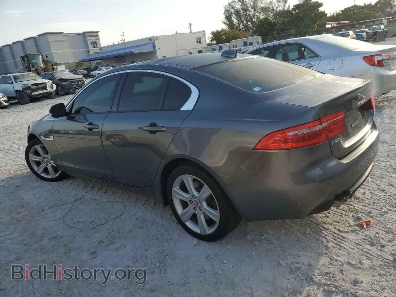 2017 JAGUAR XE - VIN: SAJAJ4BN7HA978102 - Фото 2