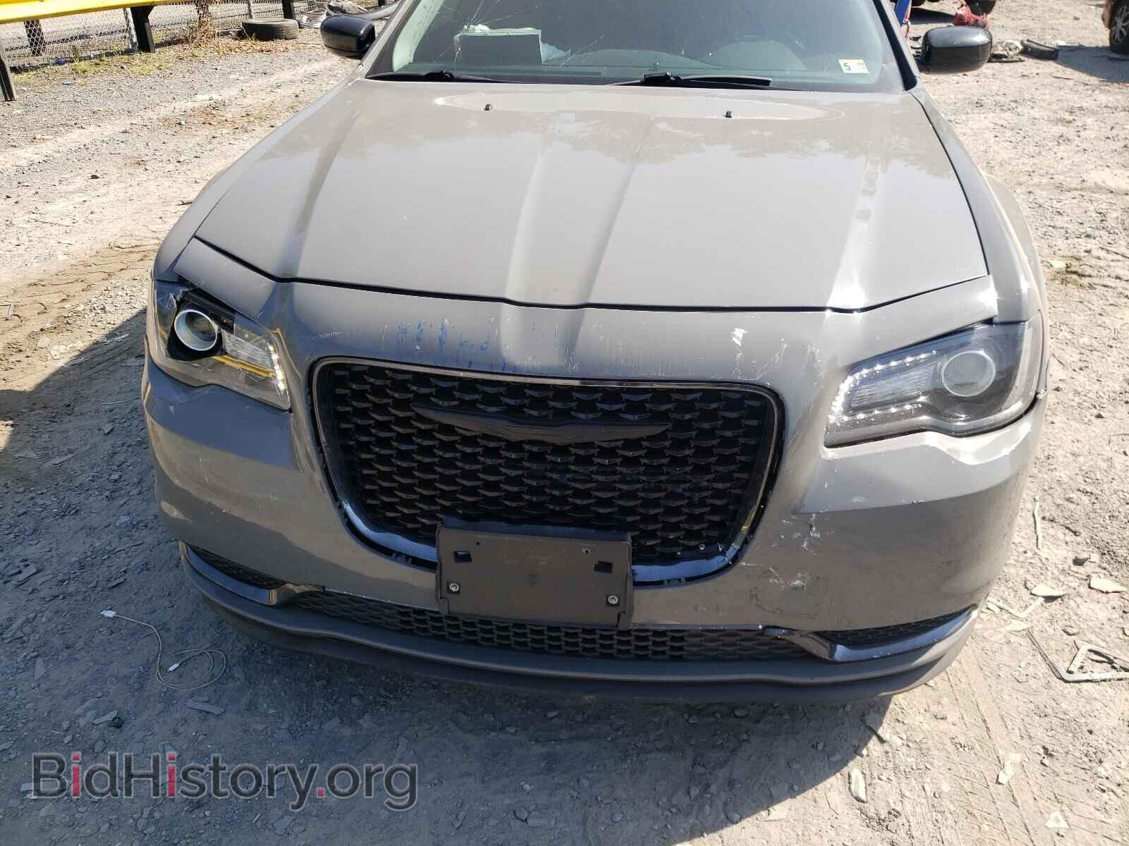 2018 CHRYSLER 300 - VIN: 2C3CCAAG3JH249657 - Фото 9