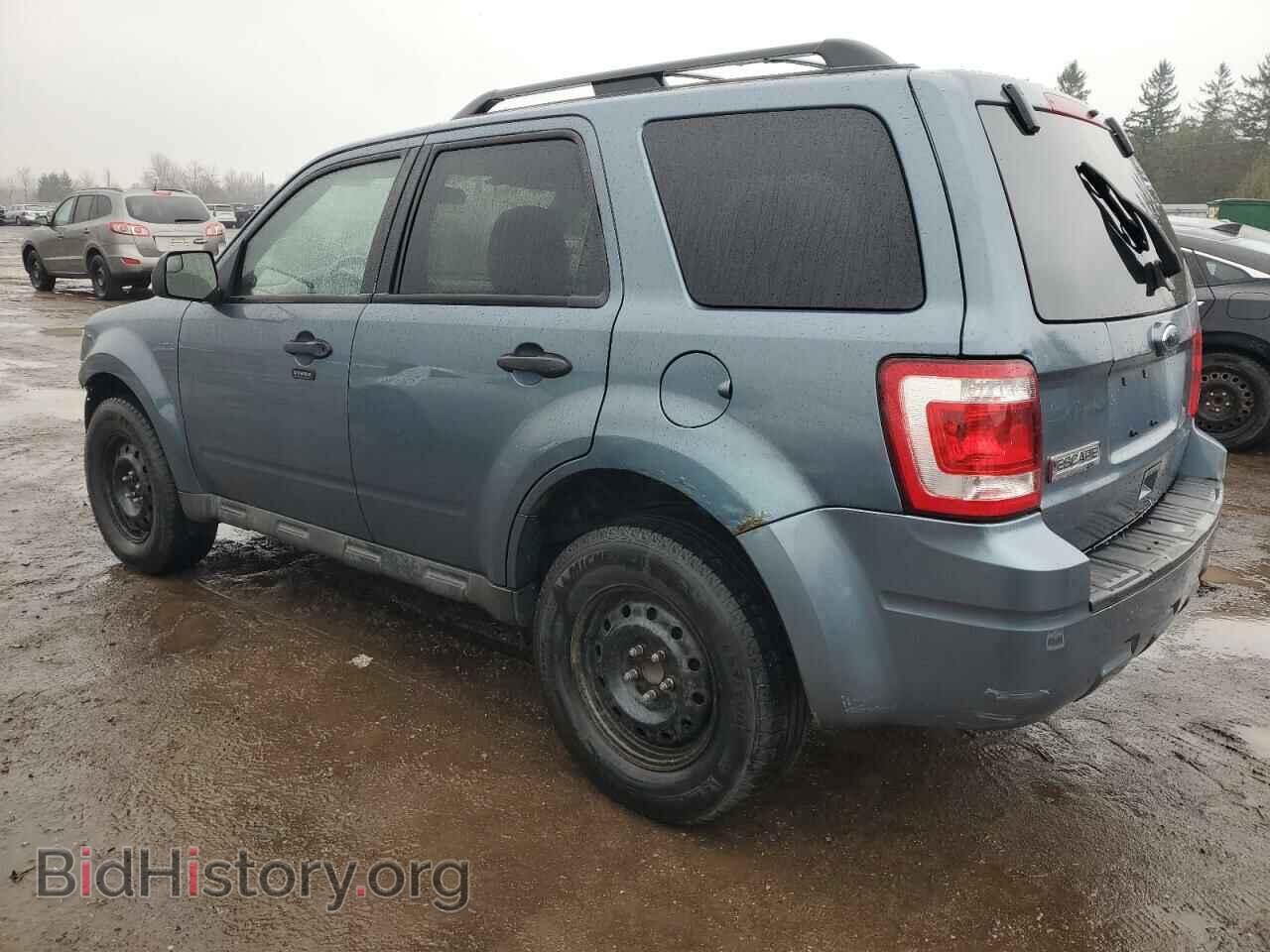 2011 FORD ESCAPE - VIN: 1FMCU0D78BKA63648 - Фото 2