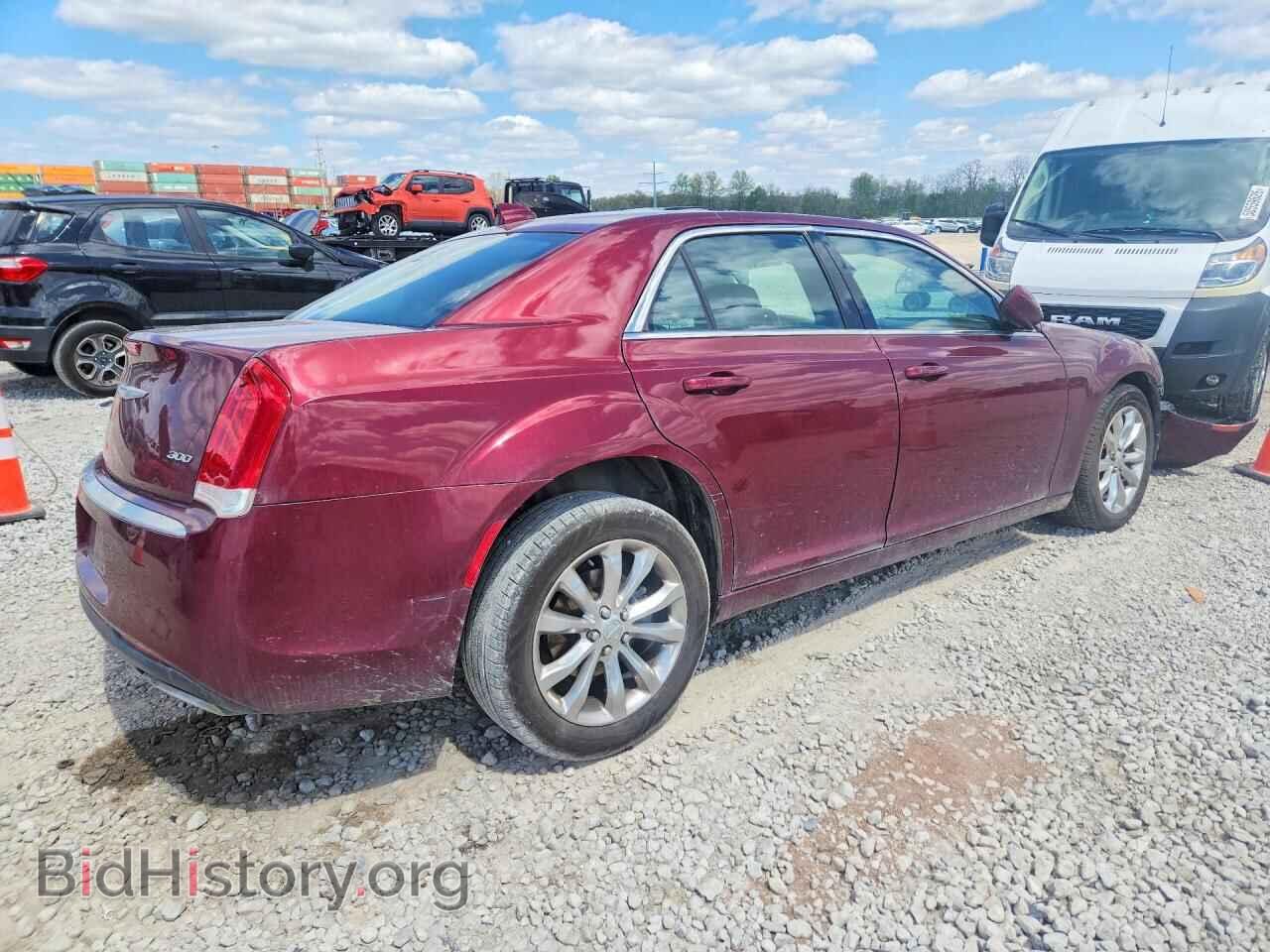 2016 CHRYSLER 300 - VIN: 2C3CCARG5GH192861 - Фото 3