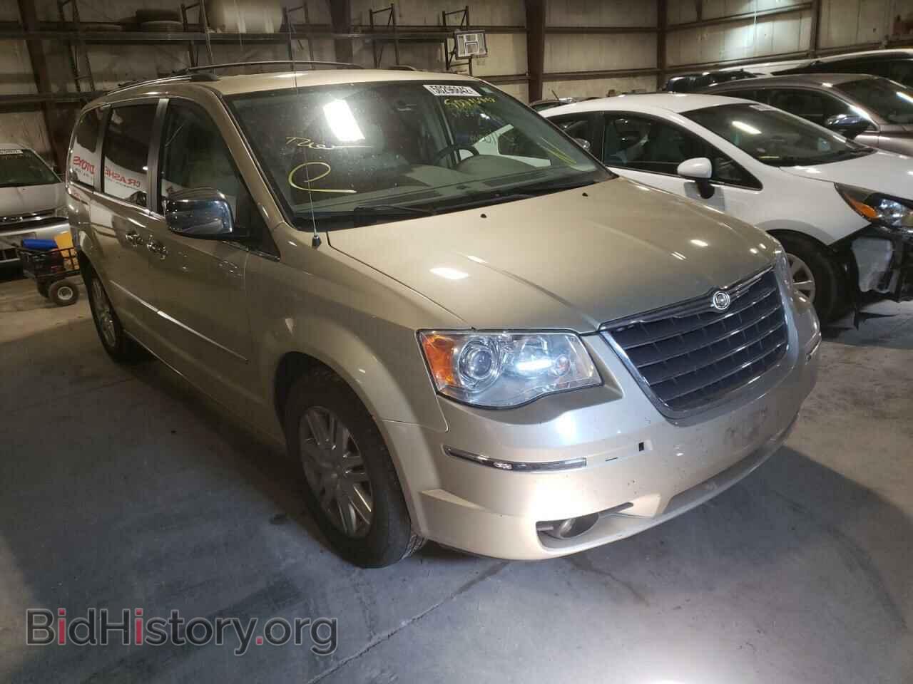 Photo 2A4RR7DX8AR398573 - CHRYSLER MINIVAN 2010
