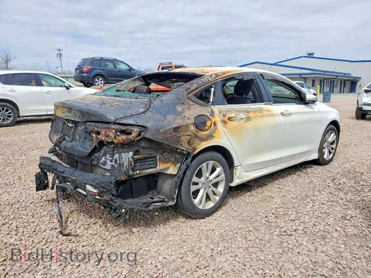2015 CHRYSLER 200 - VIN: 1C3CCCAB1FN707470 - Photo 3