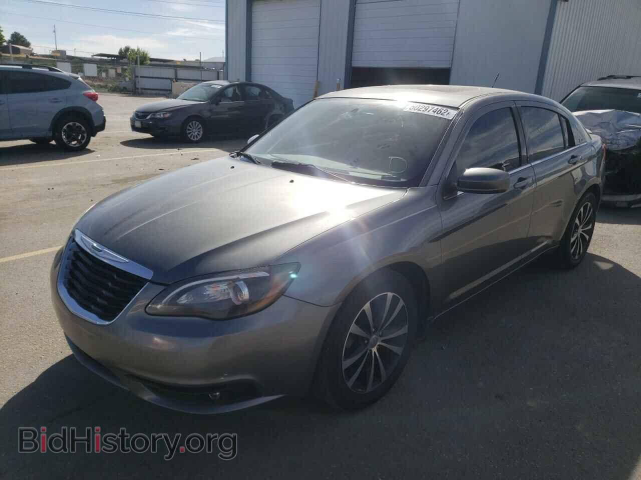 2013 CHRYSLER 200 - VIN: 1C3CCBCG7DN574052 - Photo 2