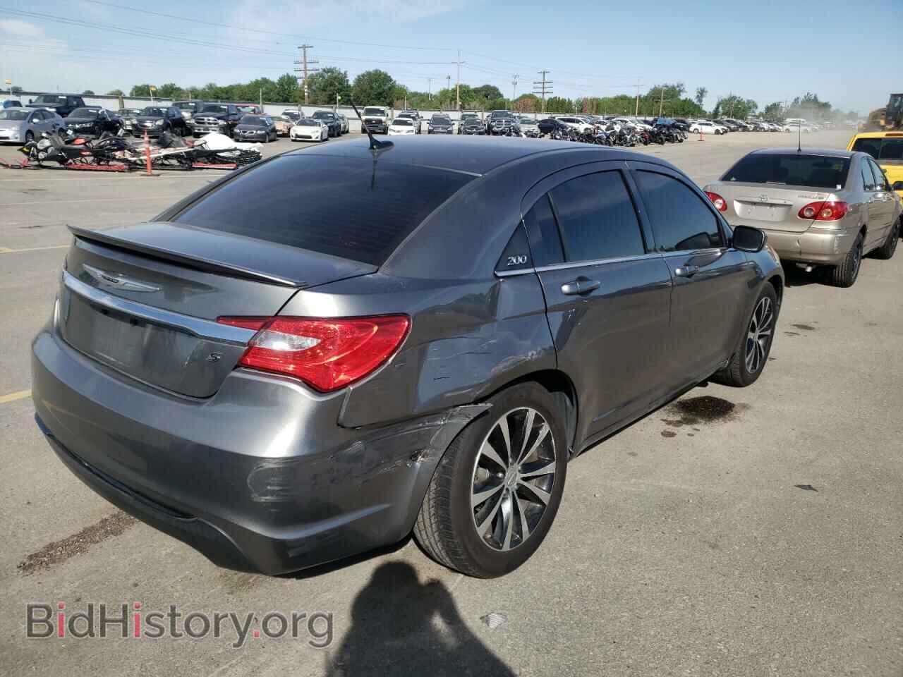 2013 CHRYSLER 200 - VIN: 1C3CCBCG7DN574052 - Photo 4