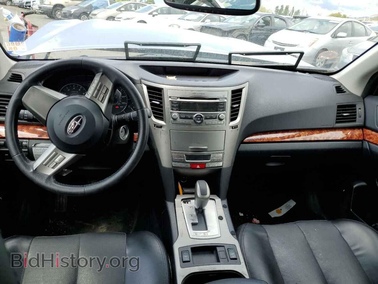 2011 SUBARU OUTBACK - VIN: 4S4BRBKC4B3399672 - Photo 8