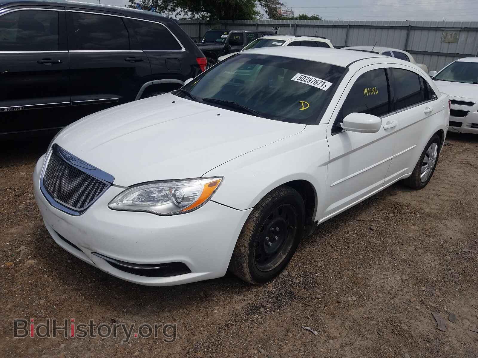 2012 CHRYSLER 200 - VIN: 1C3CCBAB4CN208572 - Фото 2